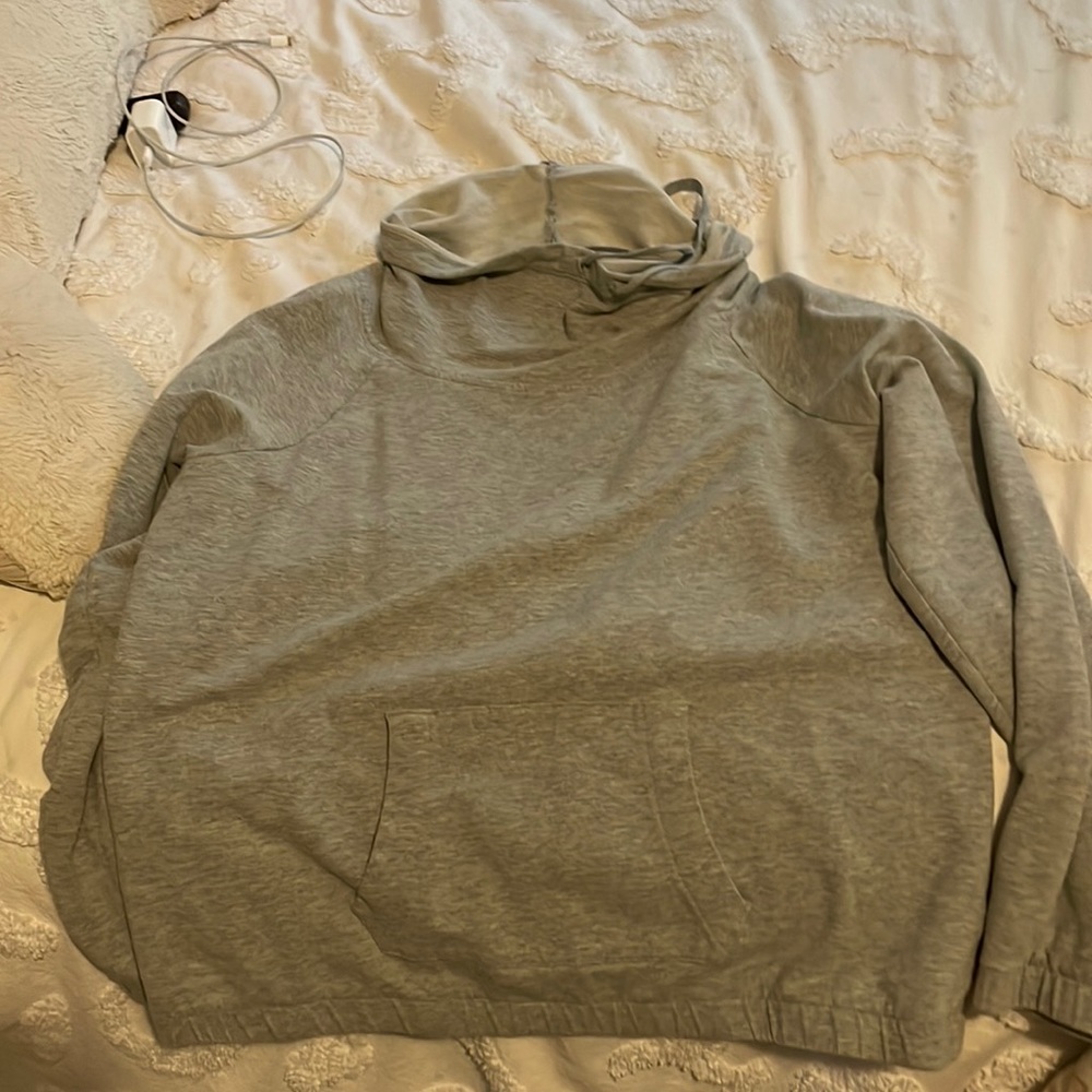 Grey gap pullover